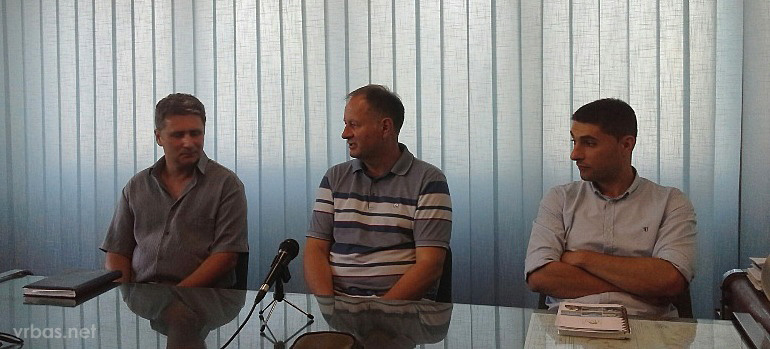 Konferenciji za medije - Radomir Čurović, direktor JKP Komunalac Konferenciji za medije - Radomir Čurović, direktor JKP Komunalac